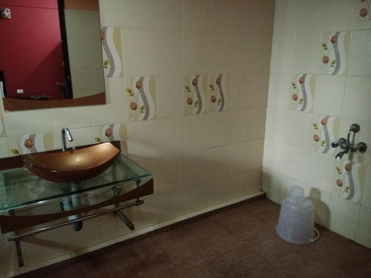 A.R.Residency Hotel Kunnamangalam Exterior photo